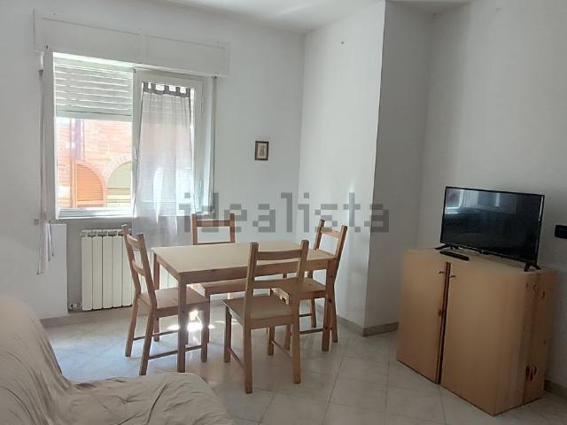 Appartamento in affitto a Centro, Marche