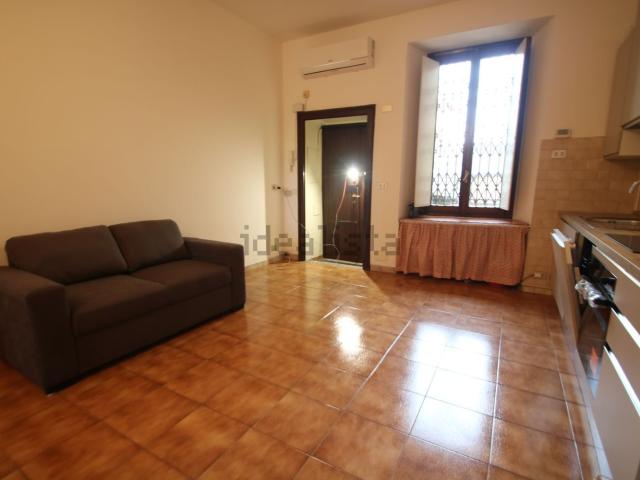 Appartamento in affitto a Municipio 6, Milano