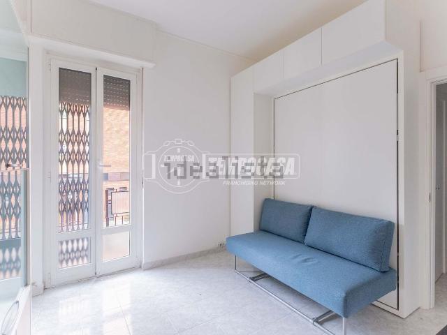 Appartamento in affitto a Municipio 9, Milano