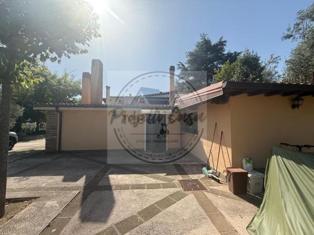 Appartamento in affitto a Santo Tomao, Roma Capitale