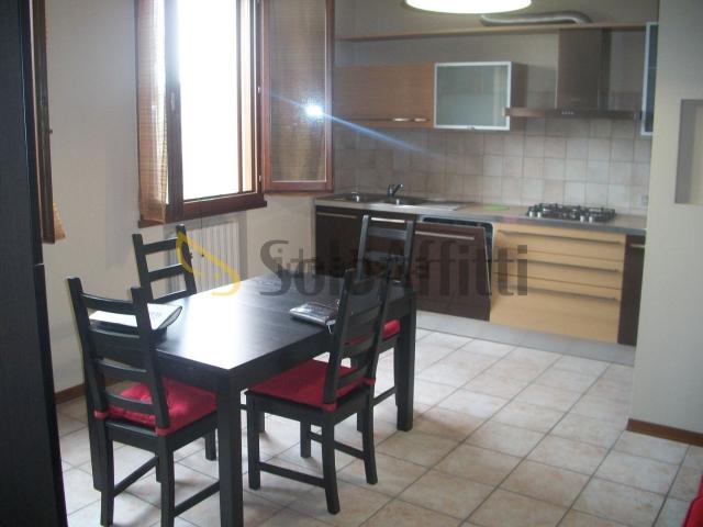 Appartamento in affitto a Tresinaro - Secchia, Re