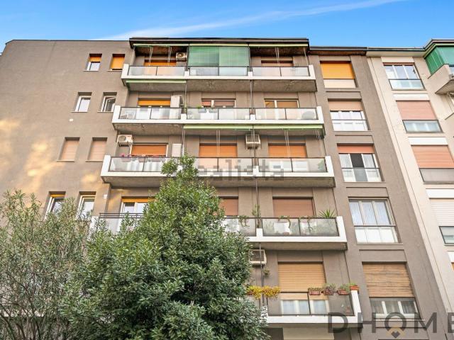 Appartamento in affitto a Municipio 9, Milano