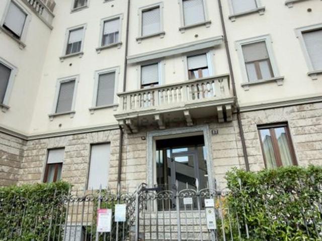Appartamento in affitto a Municipio 5, Milano