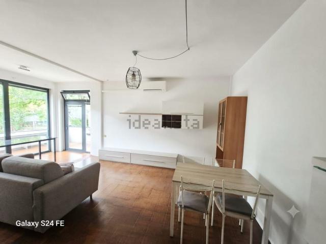Appartamento in affitto a Sant'Agostino città-Porta Castello, Re