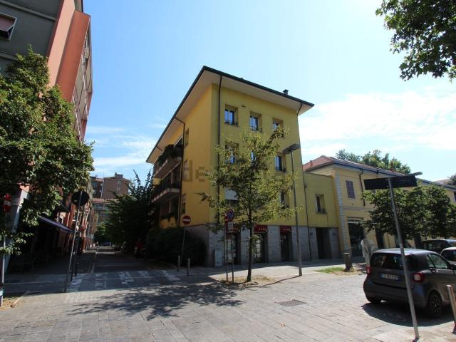 Appartamento in affitto a Municipio 9, Milano