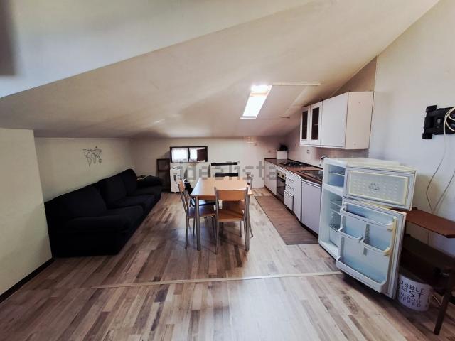 Appartamento in affitto a Modena, Reggio Emilia