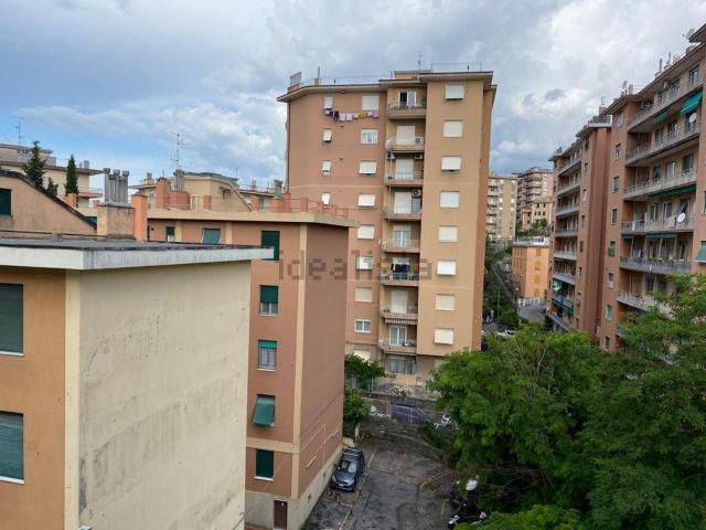 Appartamento in affitto a Medio Ponente, Serra Riccò