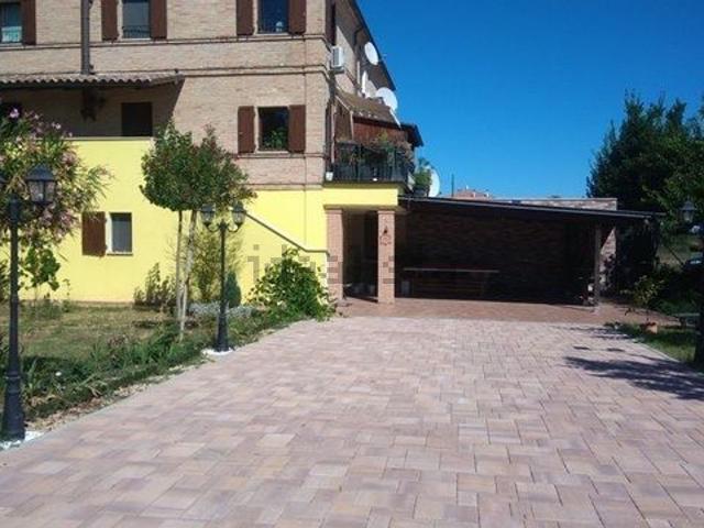 Appartamento in affitto a Marche, Macerata