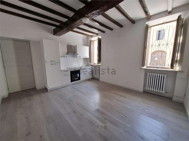 Appartamento in affitto a Gazzuolo, Lombardia