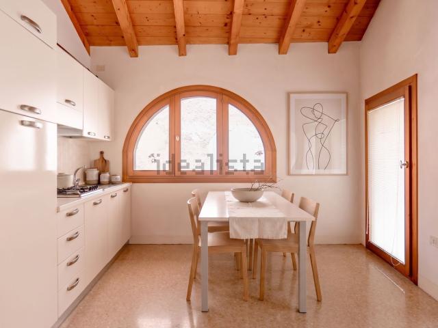 Appartamento in affitto a Pilastroni, Bassano Del Grappa