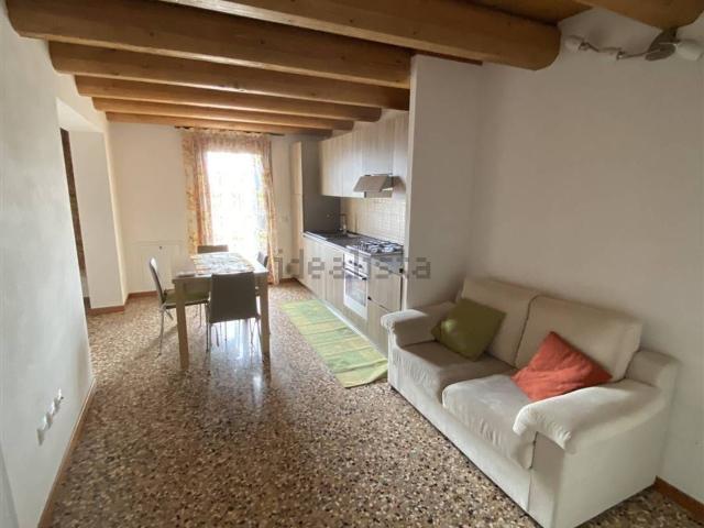Appartamento in affitto a Borgo Dolomiti, Adria