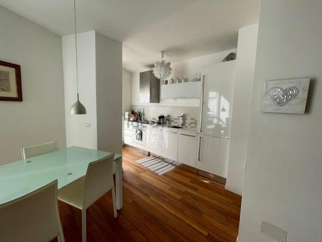 Appartamento in affitto a Territorio Val d'Adige, Trento