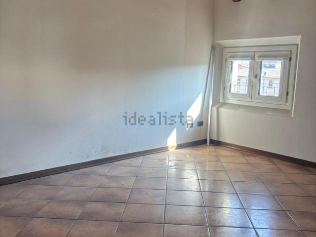 Appartamento in affitto a Tresinaro - Secchia, Re