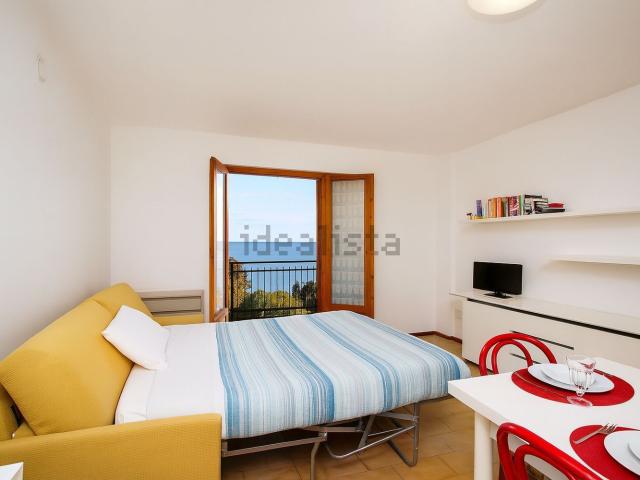 Appartamento in affitto a Costarainera, Liguria