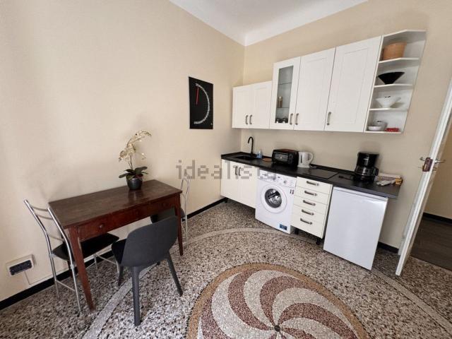 Appartamento in affitto a Centro Est, Serra Riccò