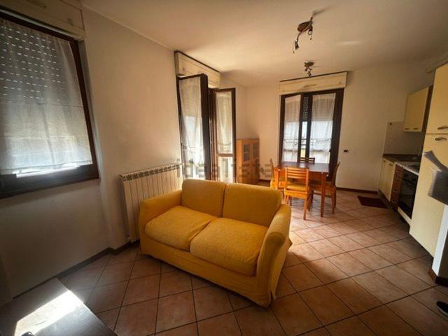 Appartamento in affitto a Vanzago, Lombardia
