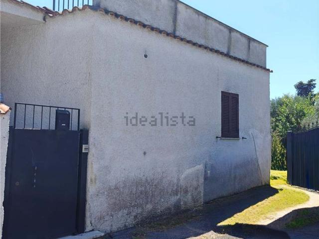 Appartamento in affitto a Municipio Roma X, Roma Capitale
