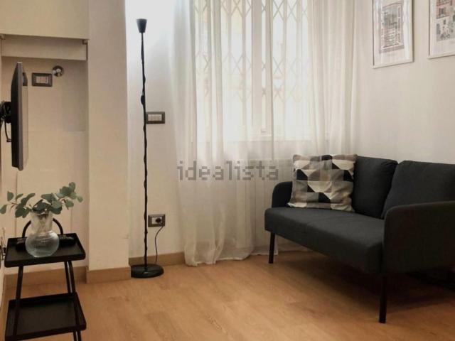 Appartamento in affitto a Municipio 9, Milano