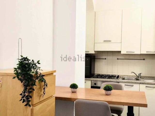 Appartamento in affitto a Municipio 9, Milano