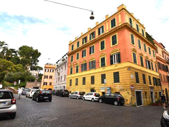 Attico in affitto a Municipio Roma I, Roma Capitale