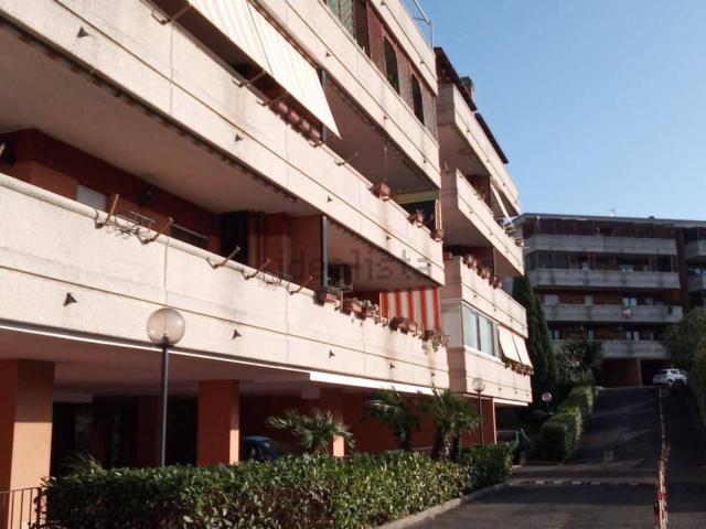 Appartamento in affitto a Giardino di Roma, Roma Capitale