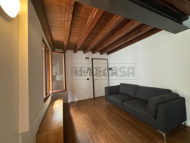Appartamento in affitto a Angarano, Bassano Del Grappa