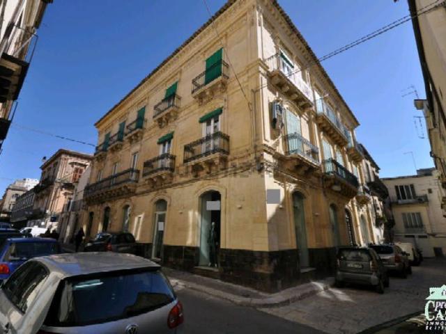 Appartamento in affitto a Ragusa Ibla, Ragusa