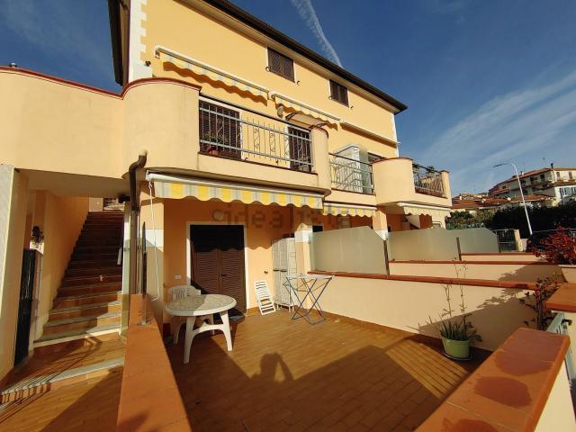 Appartamento in affitto a San Bartolomeo Al Mare, Liguria