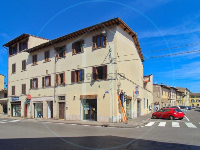 Appartamento in affitto a Quartiere 4, Firenze
