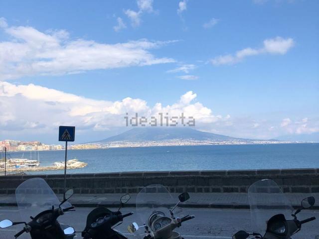 Appartamento in affitto a Municipalità 1, Campania