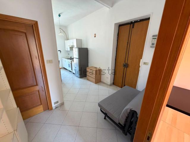 Appartamento in affitto a Circoscrizione 4, Piemonte