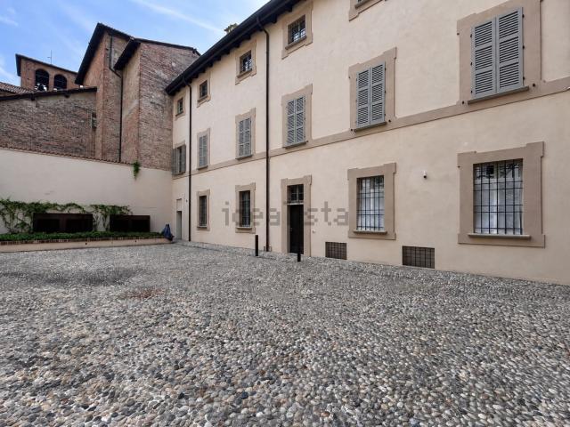 Appartamento in affitto a Infrangibile, Piacenza