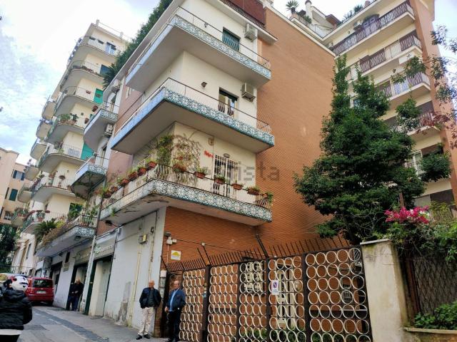 Attico in affitto a Municipalità 5, Napola