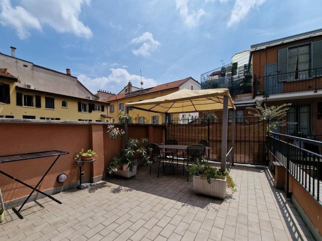 Appartamento in affitto a Vetra, Milano