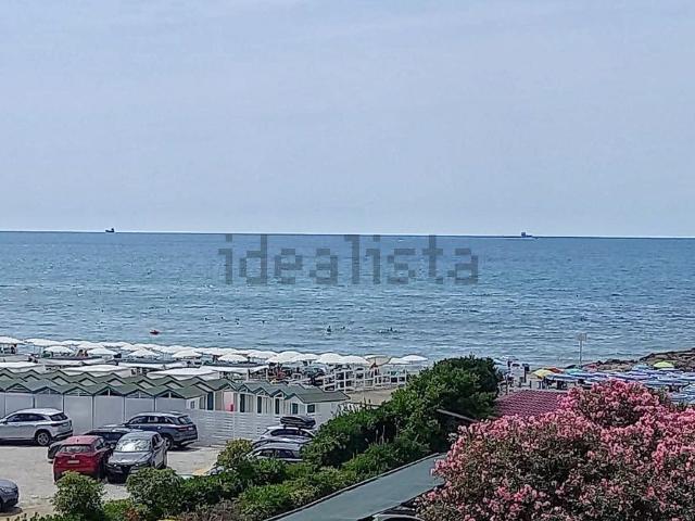 Appartamento in affitto a Tenuta di Marinella, Sarzana