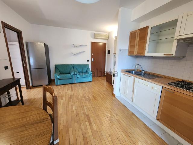 Appartamento in affitto a Municipio 8 di Milano, Milano