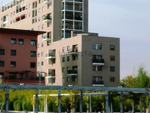 Appartamento in affitto a Municipio 9, Milano