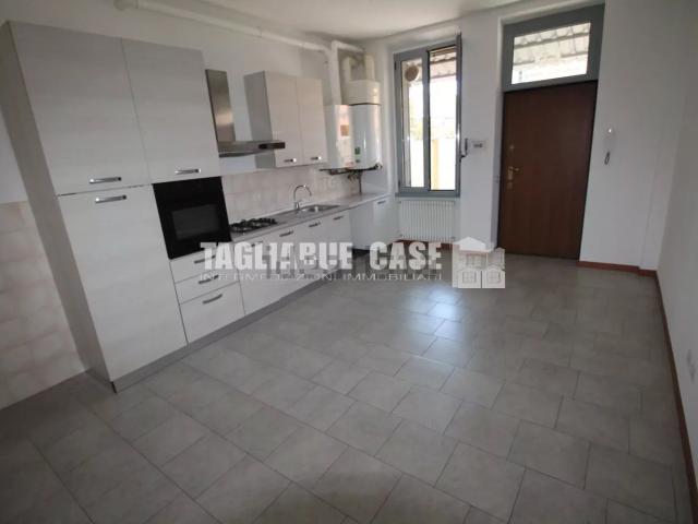 Appartamento in affitto a Municipio 9, Milano