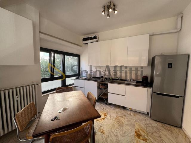 Appartamento in affitto a Santo Stefano, Bologna