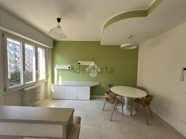 Appartamento in affitto a Municipio 2, Milano