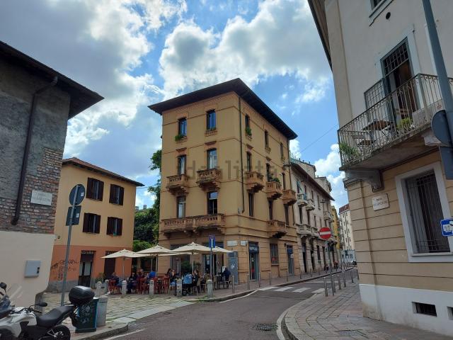Appartamento in affitto a Municipio 8 di Milano, Milano