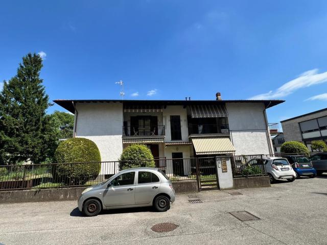 Appartamento in affitto a Arnate, Gallarate