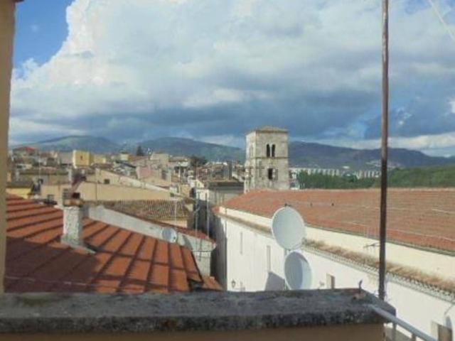 Appartamento in affitto a Isernia, Molise