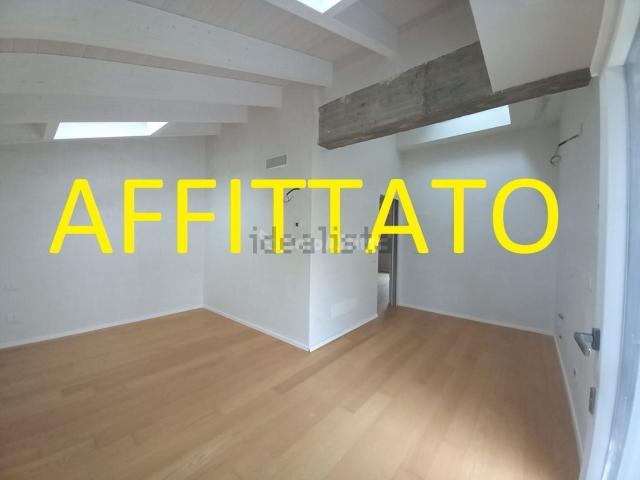 Appartamento in affitto a Burago Di Molgora, Lombardia