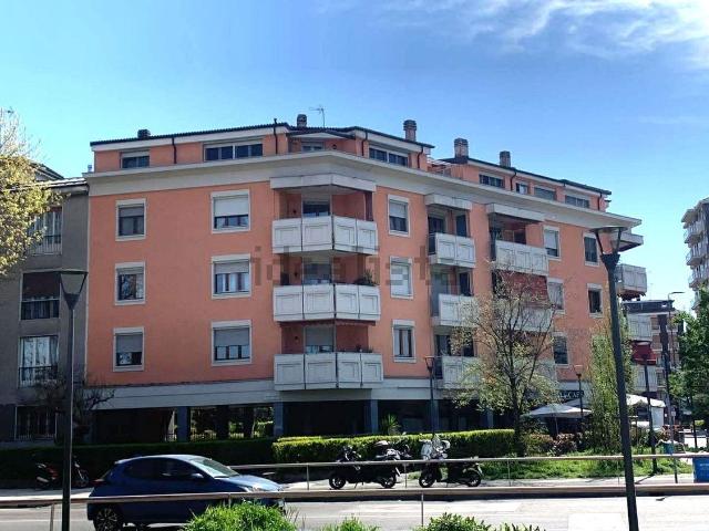 Appartamento in affitto a Municipio 6, Milano