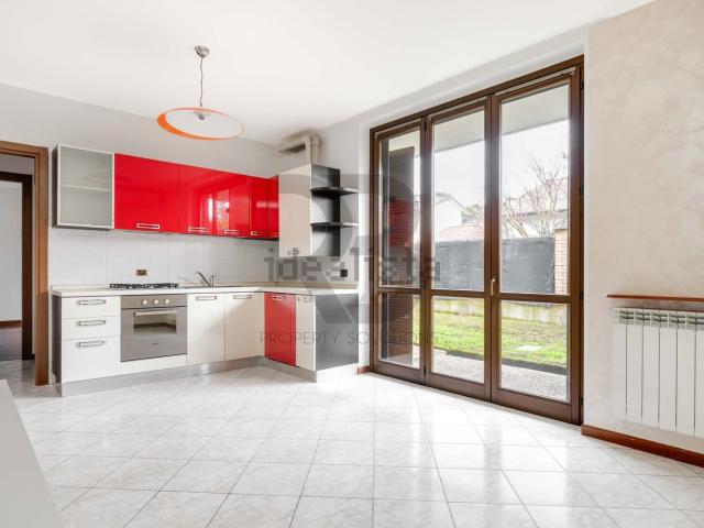 Appartamento in affitto a Mozzate, Lombardia