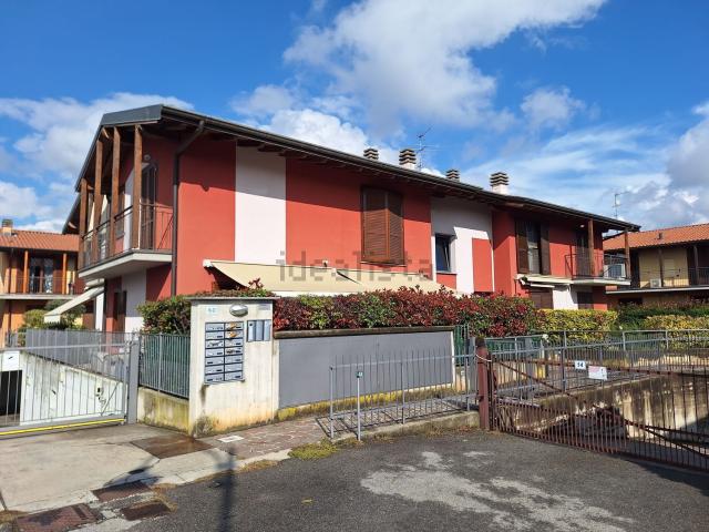 Appartamento in affitto a Carvisi-Cabanetti, Mapello