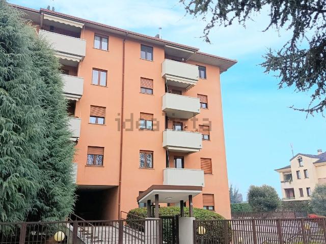 Appartamento in affitto a Vedano Al Lambro, Lombardia