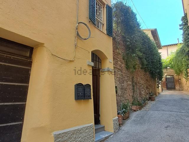 Appartamento in affitto a Sant'Erminio, Cenerente