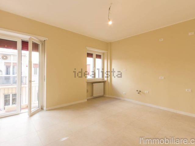 Appartamento in affitto a Centro storico, Brenzone